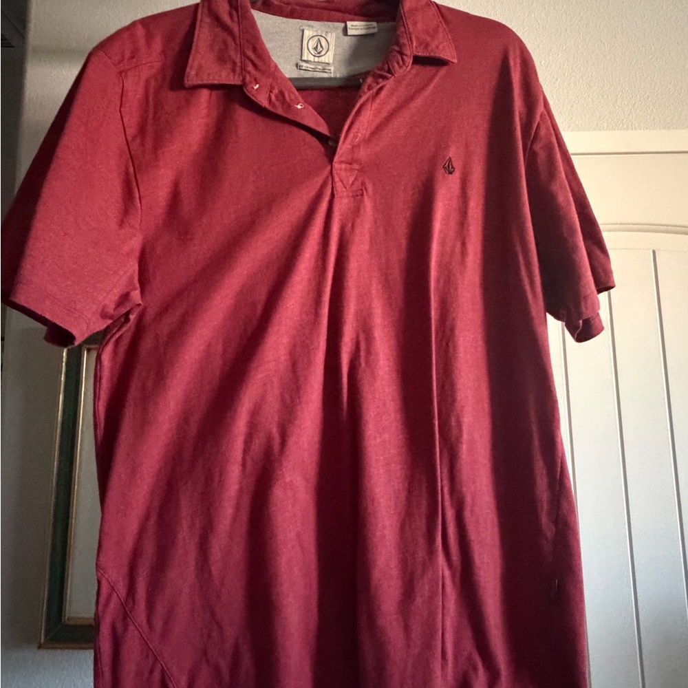 Volcom Men’s Burgundy Polo Shirt with Subtle Logo